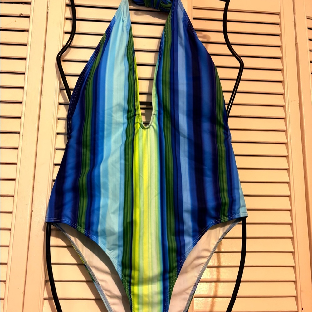 SHEIN Vibrant Blue and Green Swim Trunks